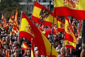 Хиляди испанци протестираха срещу независимостта на Каталуния