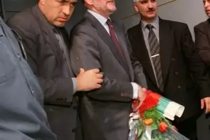 Не сме сами на Острова на стабилността