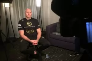 Фюри иска реваншът с Уайлдър да бъде на "Олд Трафорд"