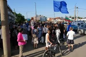 Жители на кв. "Горубляне" подновяват протестите си