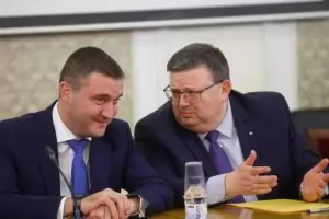 Горанов живеел в апартамент от кръстника си заради земетресението през 2012 г.