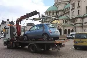 Паркиране по софийски - печалбите за ЦГМ, ядовете за столичани