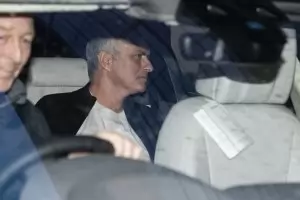 "Юнайтед" взе временния си мениджър под наем