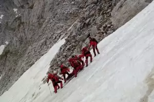 Спасители помогнаха на пострадал след 14-часова акция в Пирин