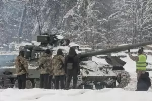 Украйна ту отменя, ту оставя забраната за влизане на руски граждани от мъжки пол