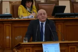 Законът за горивата наостри депутатите срещу правителството