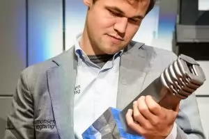 Карлсен спечели за 7-и път шахматния турнир във Вайк ан Зее