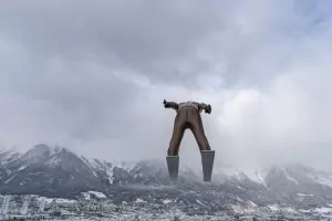 Зографски премина квалификациите и на третата от четирите шанци