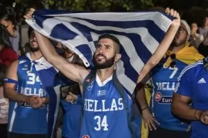 20-годишен грък сензационно детронира Федерер