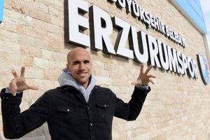 Габриел Обертан няма да се завърне в Левски заради високата