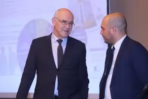 Свободният пазар на ток се оказа държавен монопол