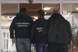 Ние спазваме законите и магистратската си клетва но се съмняваме