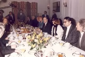 30 години от историческата закуска на Франсоа Митеран в България
