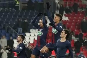 Неймар не трябва да се оплаква, че го ритат, обявиха в "Страсбург"