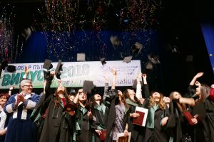 Съвсем скоро държавата ще обвърже специализантите по медицина на нейна