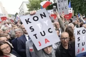 Близо 3000 полски съдии поискаха оставката на съдебния си съвет