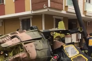 Турски военен хеликоптер се разби в Истанбул