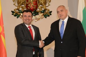 Македонският премиер Зоран Заев ще пристигне днес в София за