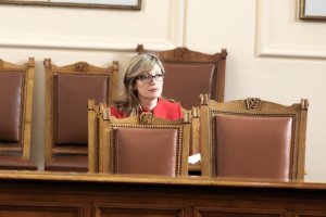 Неочаквано остра разпра възникна по време на парламентарния контрол между