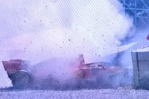 Фетел катастрофира на тестовете в Барселона