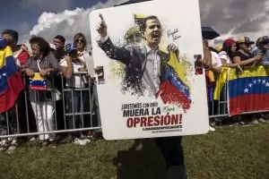 Мадуро заплаши със съдебни дела участниците в преврата