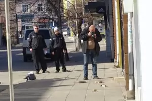 Кюстендил е под блокада след бой пред дискотека