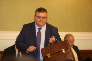 Процесът за публичност на информацията по скандала Цумгейт продължава да