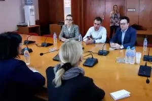 АЕЖ опровергаха, че са подкрепили Корнелия Нинова за ЦИК