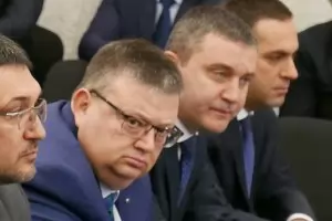  Прокуратурата ще се мотае до 8 март за апартамента на Горанов