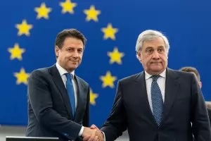 Премиерът на Италия вбеси Европа с още популизъм