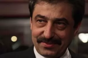  Спецсъдът е готов да разпита Цветан Василев по скайп