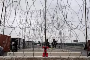 Федералното правителство на САЩ пак
            е изправено пред финансова блокада