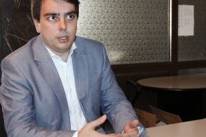 Пост отпреди 2 години във Фейсбук на Асен Василев в