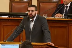 БСП: Докато България трупа присъди заради Цветанов, той трупа апартаменти