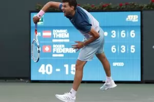 Доминик Тим се преклони пред "легендата" Федерер