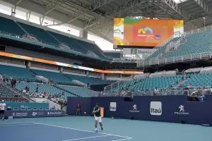 Надал ще липсва в Маями, но "шоуто трябва да продължи"