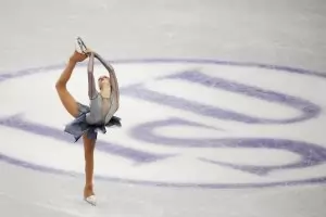 Наша фигуристка е на финал на световно след четвърт век