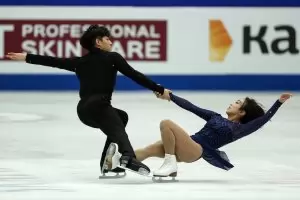 Фигуристка нападна с кънка своя съперничка на световното