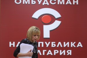 Обмудсманът Мая Манолова остро разкритикува предложената от енергийното министерство проектонаредба