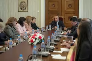 Радев подкани новата ЦИК да заработи за въвеждането на е-вота