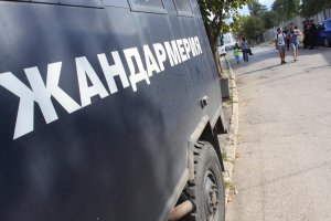 Мащабна полицейска акция се провежда в пазарджишкия ромски квартал Изток