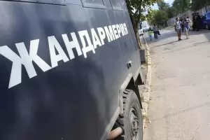 Полиция блокира ромския квартал „Изток“ в Пазарджик