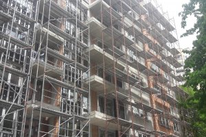 На фона на постоянните протести на столичани срещу презастрояването огромните