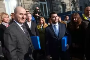 На Цветанов денят му е слънчев и не му се коментират апартаменти