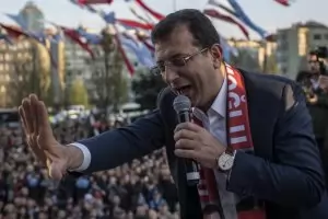 Кандидатът на опозицията получи мандат за кмет на Истанбул