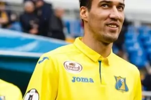 Ивелин Попов иска да играе в дербито за Лига Европа