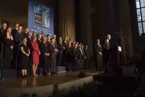 Шефът на НАТО: Не живеем в идеален 
свят, трябва да харчим за отбрана