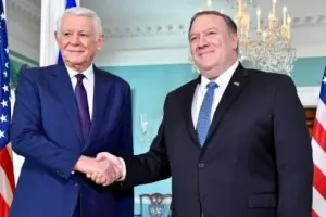 
Министър и президент в Румъния 
спорят за конституцията