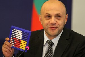 С наближаването на изборите за Европарламент всички кандидати ни агитират да