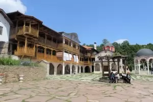 Продават Гигинския манастир на търг заради дълг към КТБ